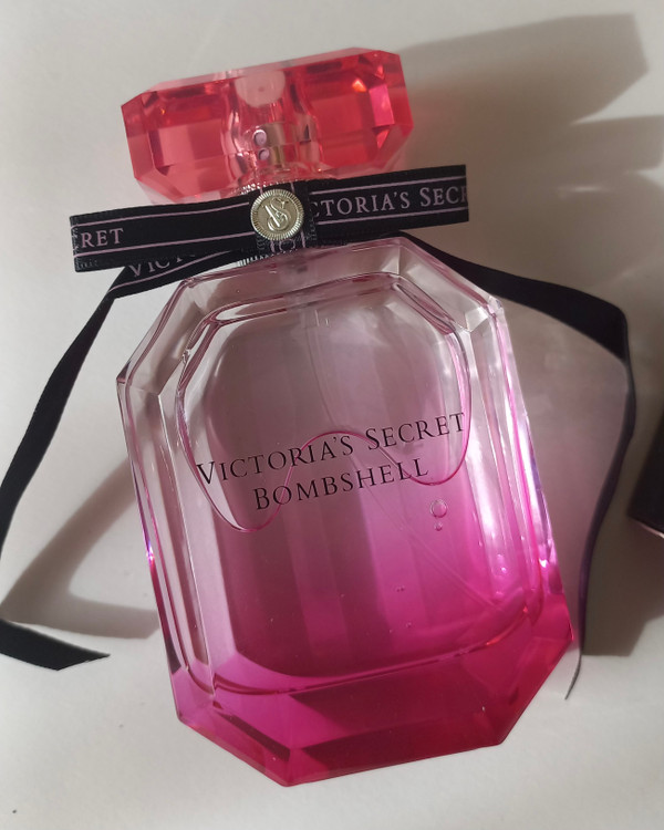 عطر ادکلن ویکتوریا سکرت بامبشل ۱۰۰ میل