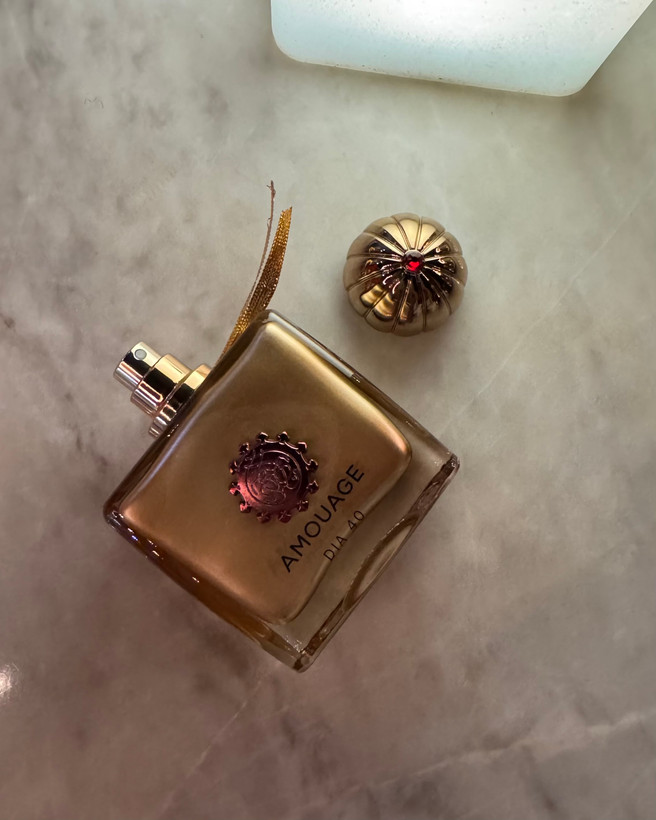 عطر ادکلن آمواج دیا ۴۰ مسترکوالیتی ۱۰۰ میل