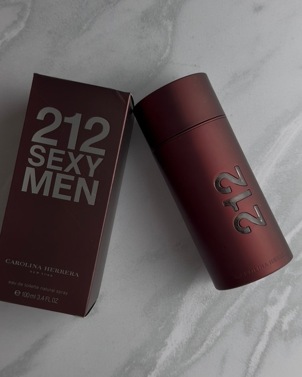 عطر ادکلن کارولینا هررا ۲۱۲ سکسی من مسترکوالیتی ۱۰۰ میل