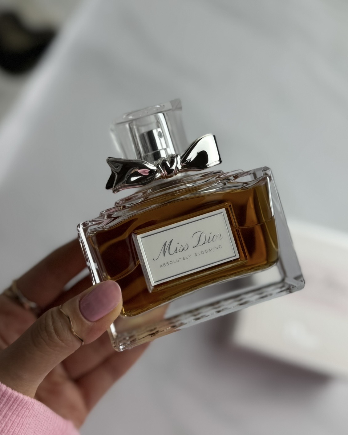 عطر ادکلن دیور میس دیور ابسولوتلی بلومینگ مسترکوالیتی